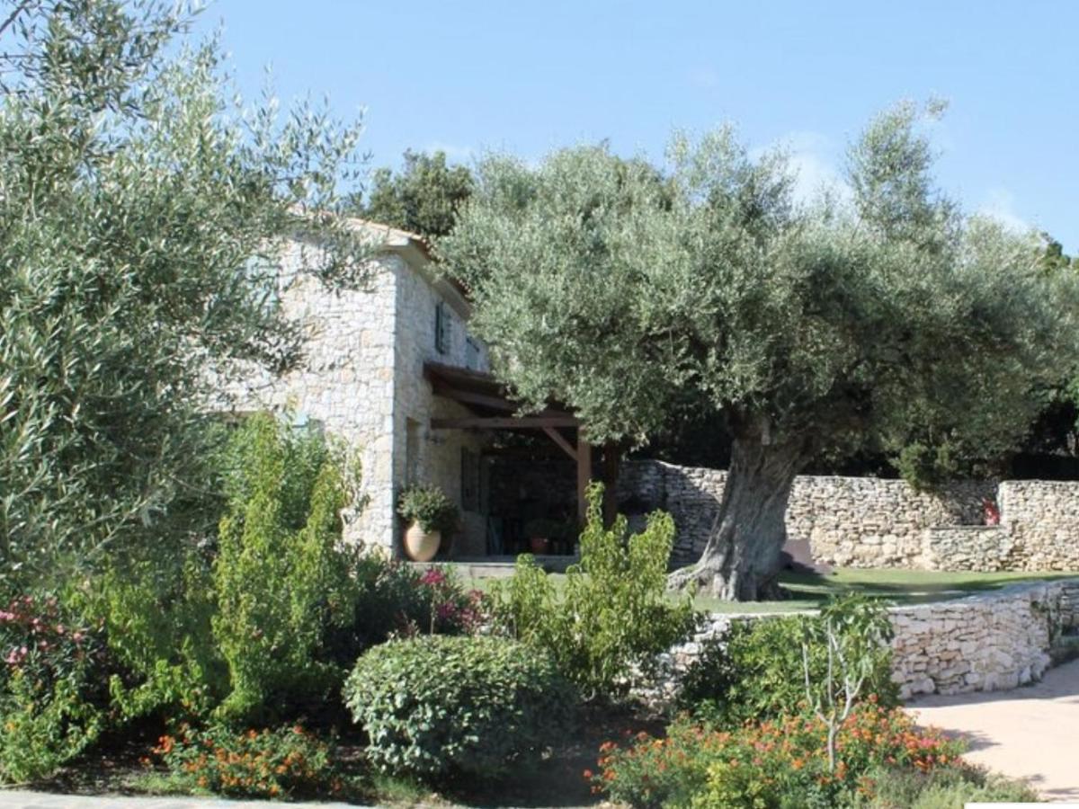 Villa Sanchez Bonifacio  Eksteriør billede