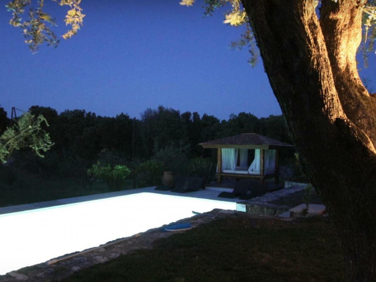 Villa Sanchez Bonifacio  Eksteriør billede